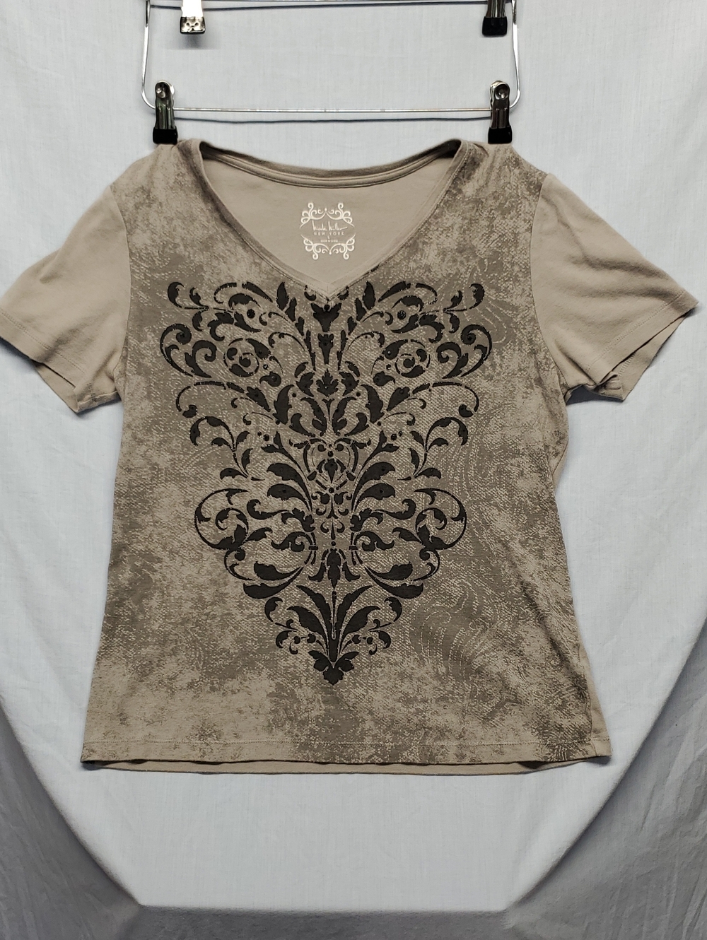 Nicole Miller Taupe Short-Sleeve V-Neck Tee with Black Filigree #246